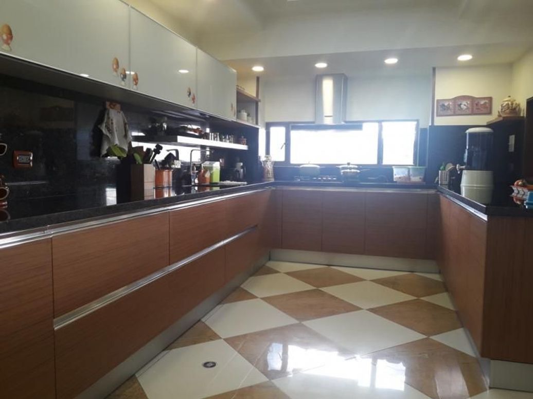 Apartamento de 4 alcobas en venta en Santa Barbara Central, Bogotá, 298 m² · foto 4 de 20