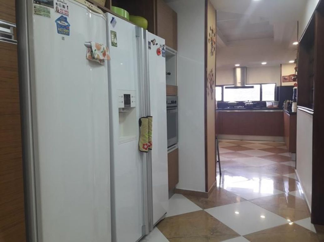 Apartamento de 4 alcobas en venta en Santa Barbara Central, Bogotá, 298 m² · foto 7 de 20