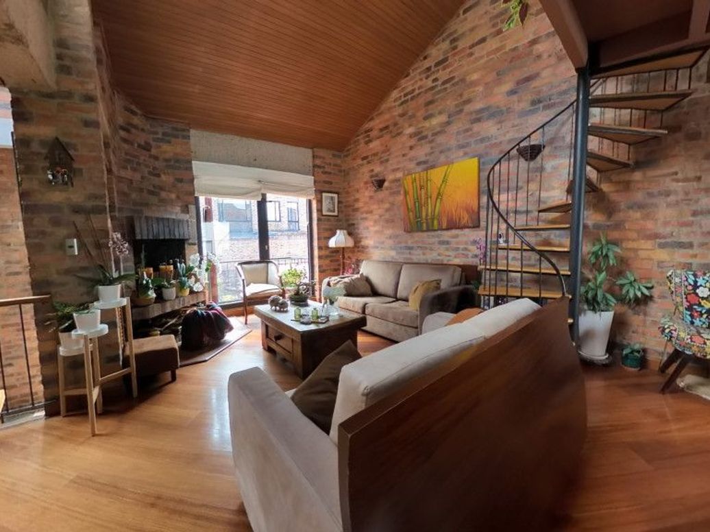 Casa de 3 alcobas en venta en Cedro Narvaez, Bogotá, 169 m² · foto 7 de 20