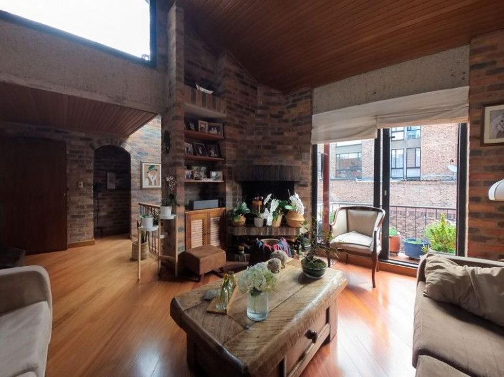 Casa de 3 alcobas en venta en Cedro Narvaez, Bogotá, 169 m² · foto 6 de 20