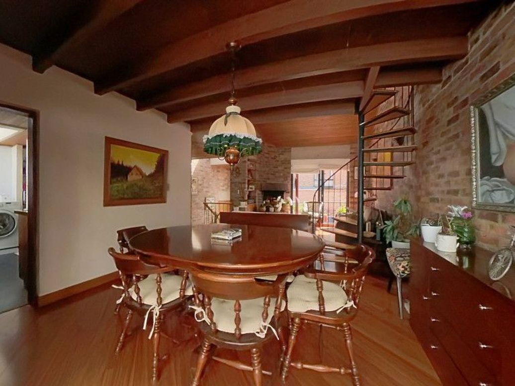 Casa de 3 alcobas en venta en Cedro Narvaez, Bogotá, 169 m² · foto 10 de 20
