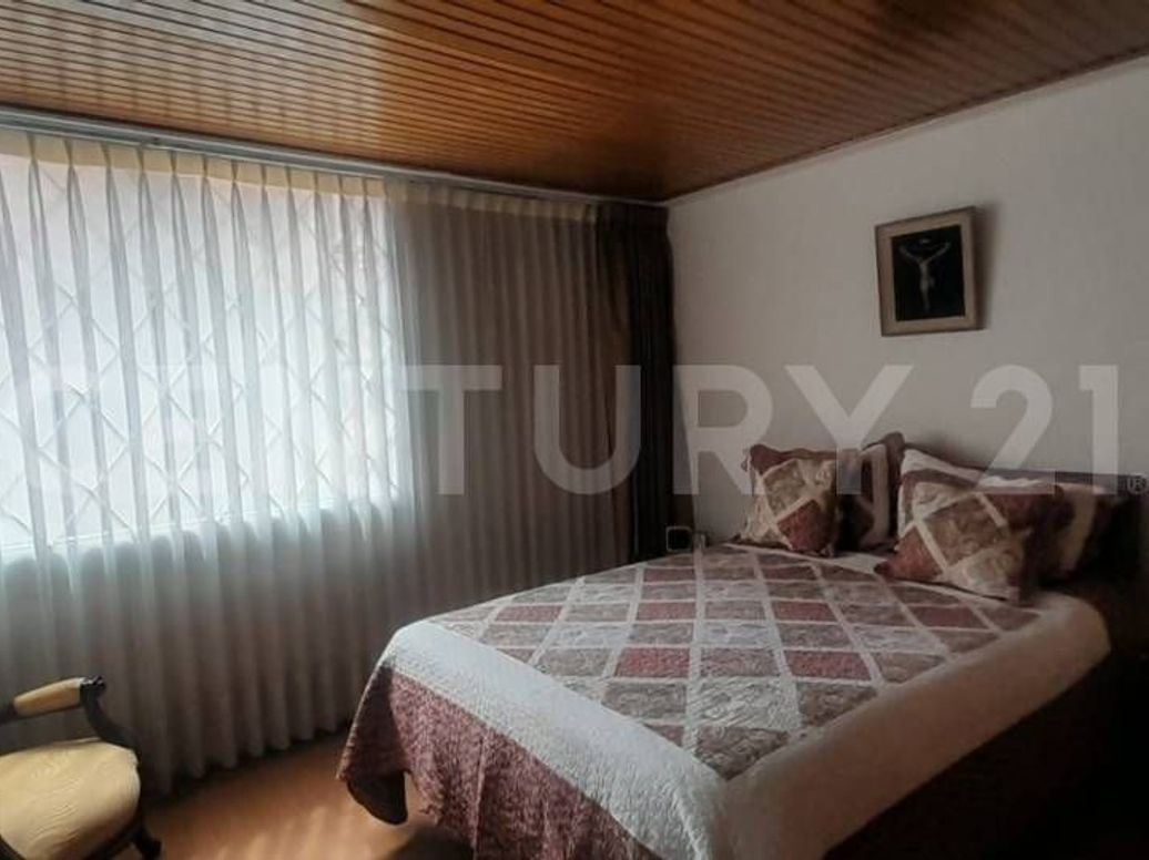 Casa de 5 alcobas en venta en Cedritos, Bogotá, 290 m² · foto 14 de 19
