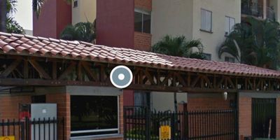 CIUDAD. Cali   ACCIÓN.  Venta   PROPIEDAD. Apartamento 5° Piso sin ascensor .  ÁREA 65 M2  UBICACION.  Unidad Residencial Bonaire. ADMINISTRACIÓN $396.000  DETALLES  Tiene  Sala Comedor. Cocina Integral.  Zona de ropas. Tres habitaciones  Dos baños.  Vista Interior.  Parqueadero Propio  La Zona Social tiene:  Piscina.  Salón Social. Zona de Niños.  Zona Verde.  Parqueadero de Visitantes.  Portería con Vigilancia Privada 24 horas.
CÓDIGO: K85E4688TDP5A502E4A19
PRECIO DE VENTA: $204´000.000