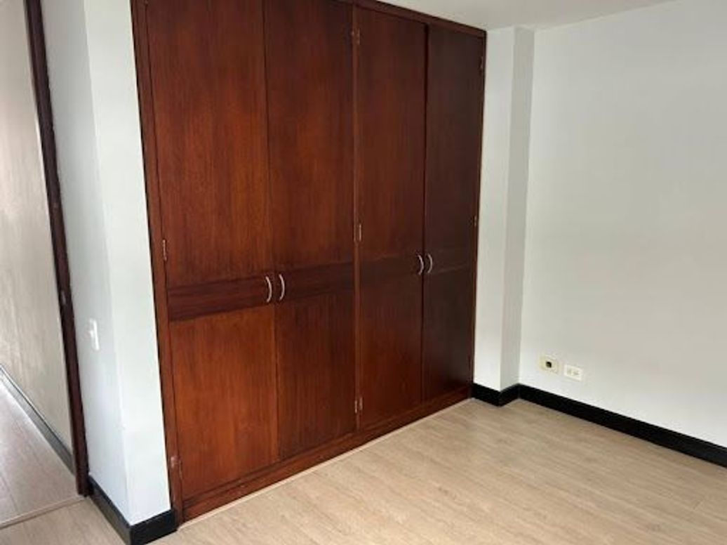 Apartamento de 3 alcobas en venta en Santa Paula, Bogotá, 125 m² · foto 9 de 20