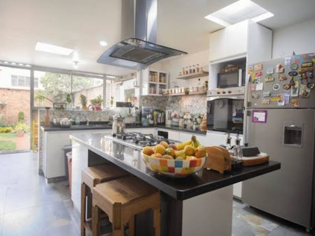 Casa de 3 alcobas en venta en San Miguel, Bogotá, 288 m² · foto 3 de 20
