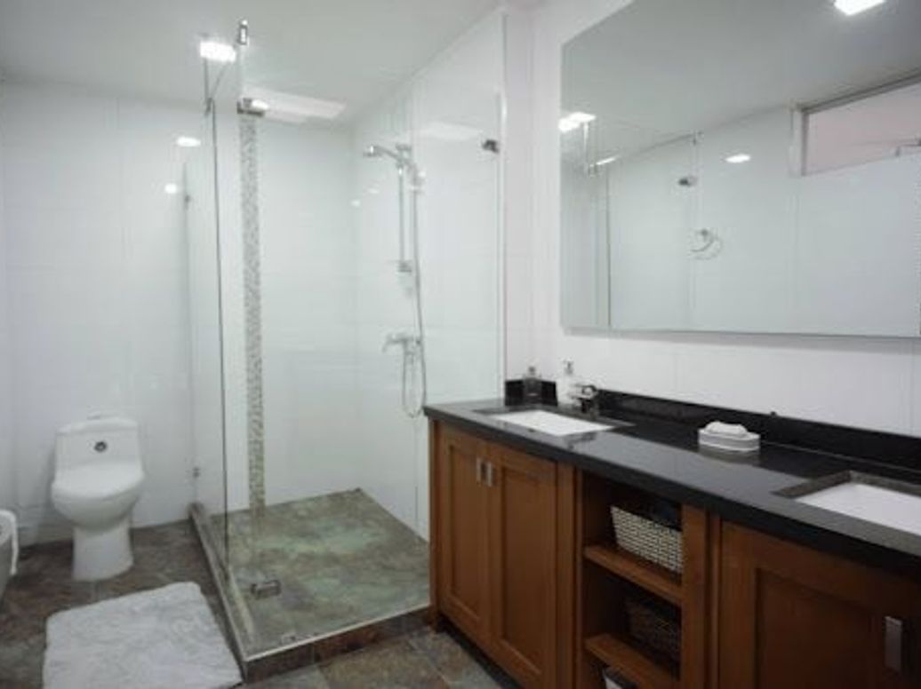 Casa de 3 alcobas en venta en San Miguel, Bogotá, 288 m² · foto 19 de 20