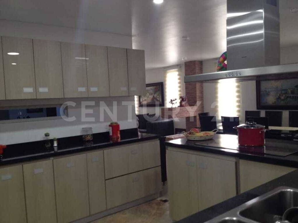 Casa de 6 alcobas en venta en Pablo Vi, Bogotá, 690 m² · foto 4 de 20