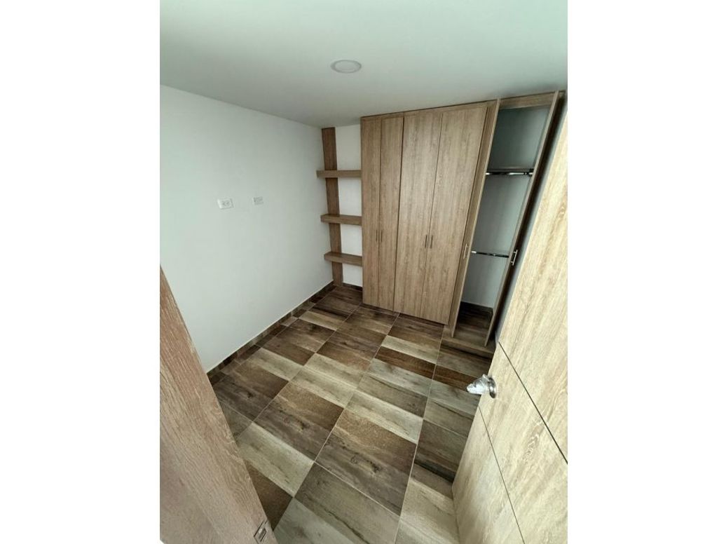 Apartamento de 2 alcobas en venta en Minuto De Dios, Bogotá, 58 m² · foto 6 de 10