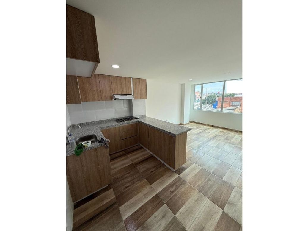 Apartamento de 2 alcobas en venta en Minuto De Dios, Bogotá, 58 m² · foto 3 de 10