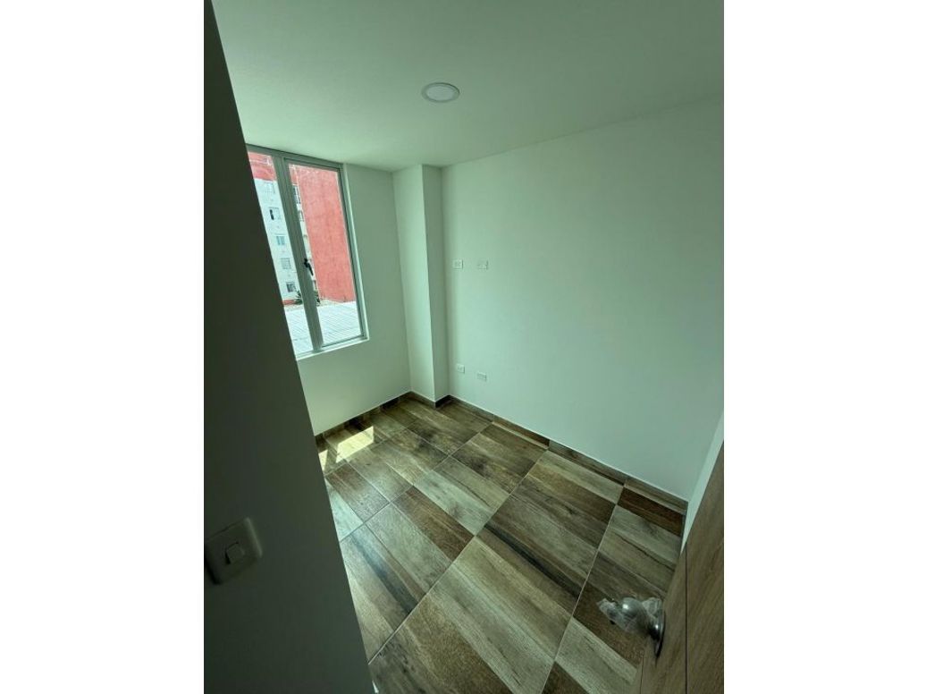 Apartamento de 2 alcobas en venta en Minuto De Dios, Bogotá, 58 m² · foto 7 de 10