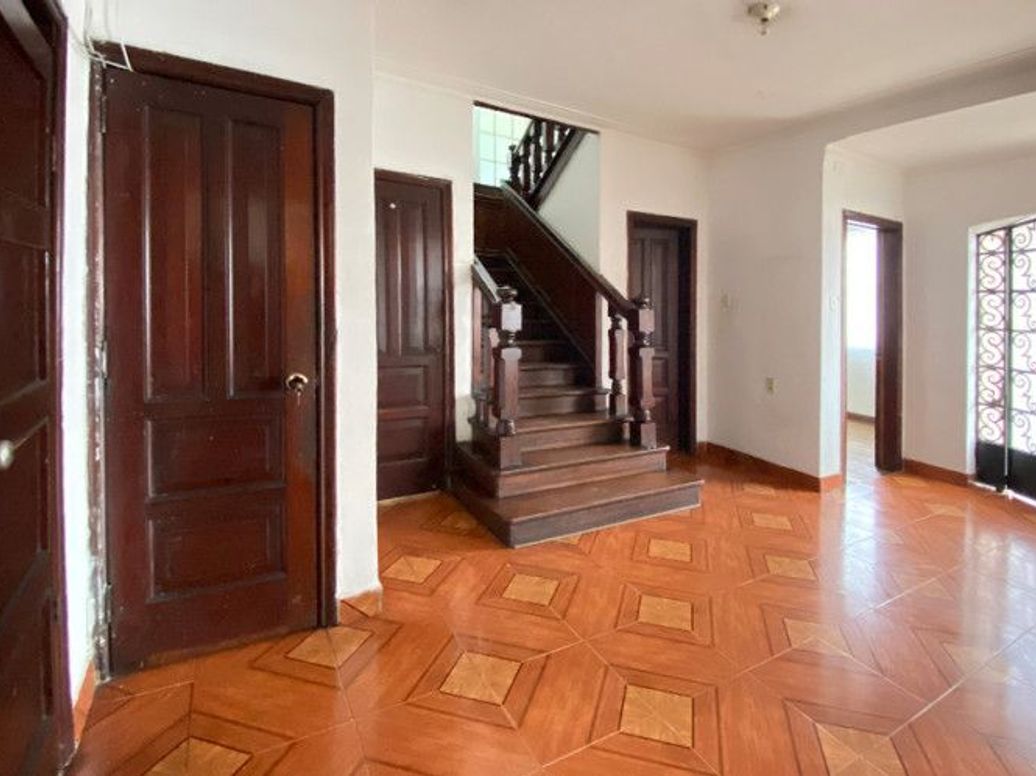 Casa de 7 alcobas en venta en Palermo, Bogotá, 247 m² · foto 2 de 13