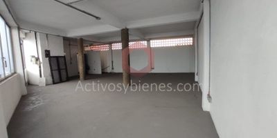 Arriendo bodega en Belén, sector unidad industrial, cerca al parque principal,  sector muy central, 110 mt2 con malacate, baño, energía 110 y 220 comercial 60 amperios.Arrienda Activos y Bienes, Inmobiliaria experta en administración, arrendamiento y venta de apartamentos, casas, locales, bodegas y oficinas en el Oriente Antioqueño, Medellín y toda el área Metropolitana..Información sujeta a cambios. Las imágenes de muebles, enseres, decoración y demás elementos son una referencia..