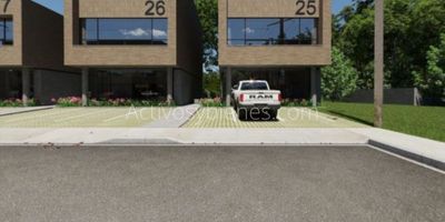 Vendo lote de 168 m² en parque empresarial para construcción de bodega, a sólo 10 minutos del Aeropuerto José María Córdoba, 10 minutos del Túnel de Oriente y 5 minutos del Hospital San Vicente Fundación; con excelente ubicación, vigilancia y portería las 24 horas y acceso pavimentado. Vende Activos y Bienes, Inmobiliaria experta en administración y arrendamiento de apartamentos, casas, locales, bodegas y oficinas en el Oriente Antioqueño, Medellín y toda el área Metropolitana. Información sujeta a cambios. Las imágenes de muebles, enseres, decoración y demás elementos son una referencia.