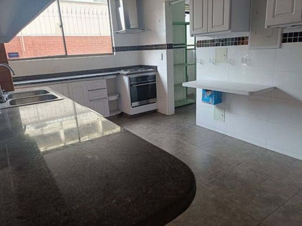 Apartamento de 3 alcobas en venta en Chicó Norte, Bogotá, 149 m² · foto 12 de 20