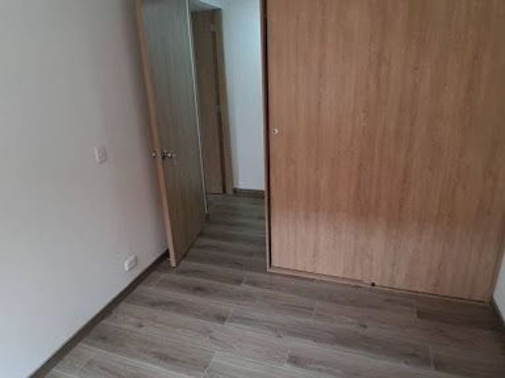 Apartamento de 2 alcobas en venta en Verbenal, Bogotá, 53 m² · foto 10 de 20