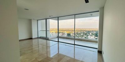 Sky Tower: vista, diseño y amplitud en Altos de Menga

Este apartamento en el exclusivo sector de Menga, norte de Cali, ofrece una experiencia de altura con confort, diseño moderno y excelente ubicación en el norte de Cali.

Ubicado en un octavo piso, cuenta con 172,6 m² distribuidos en tres habitaciones, cada una con baño privado, sala comedor amplio, baño social, cocina abierta, zona de ropas independiente, alcoba de servicio con baño, estudio y un balcón con vista despejada. Tiene tres parqueaderos y un depósito.

Zonas de esparcimiento tipo resort para toda la familia: Piscina, jacuzzi, cancha sintética, juegos infantiles, mirador, zona BBQ, parque de mascotas, gimnasio, salón de juegos para niños, sala de negocios, sala de conductores, PUB / salón social, área de juegos (billar y ping pong) y sala de Póker.

Ubika el norte con estilo, comodidad y altura.