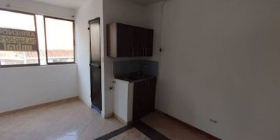 Aparta estudio interno en arriendo, sector de estadio en Laureles, tipo loft , 1 baño, cocina semi integral, con buena iluminación y ventilación natural Ubicado en sector tranquilo. Cuenta con cómodas vías de acceso y cercano a estadio Atanacio Girardot, centro comercial el diamante, estación del metro, velódromo. fácil acceso a transporte publico cercano, este inmueble es ideal para ti. si deseas mas información, contáctate con nosotros. 