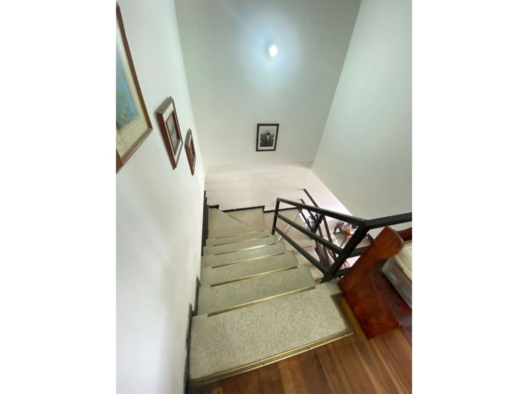 Casa de 5 alcobas en venta en Nicolas De Federman, Bogotá, 240 m² · foto 5 de 12