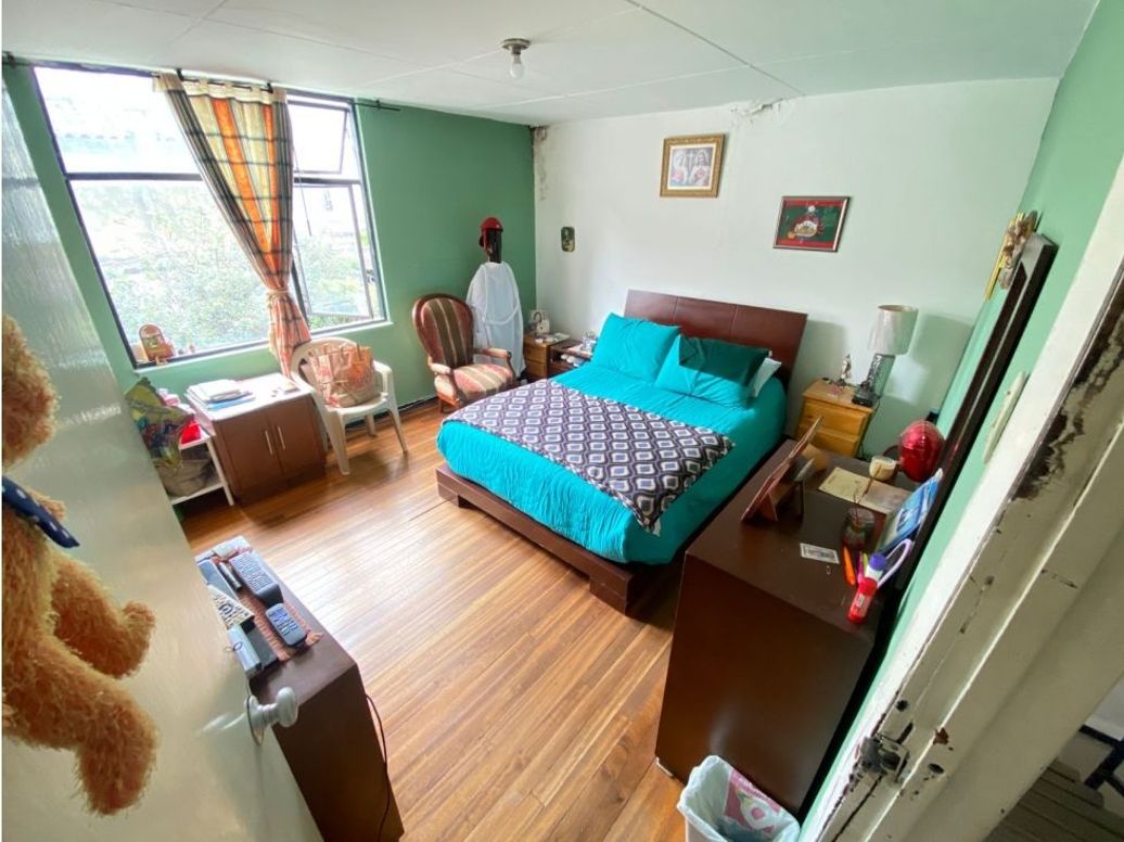 Casa de 5 alcobas en venta en Nicolas De Federman, Bogotá, 240 m² · foto 4 de 12