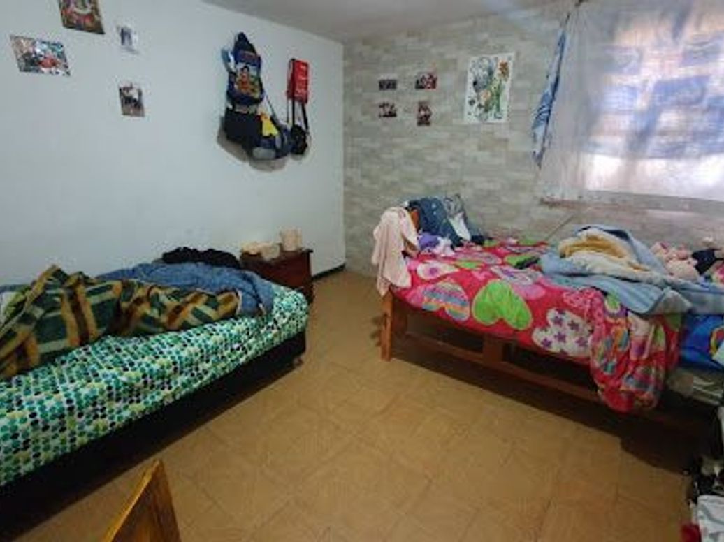 Casa de 8 alcobas en venta en Granada Sur, Bogotá, 330 m² · foto 6 de 20