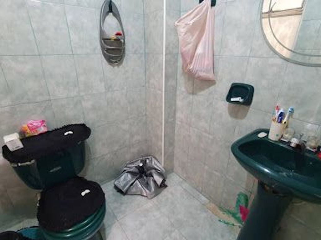 Casa de 8 alcobas en venta en Granada Sur, Bogotá, 330 m² · foto 16 de 20