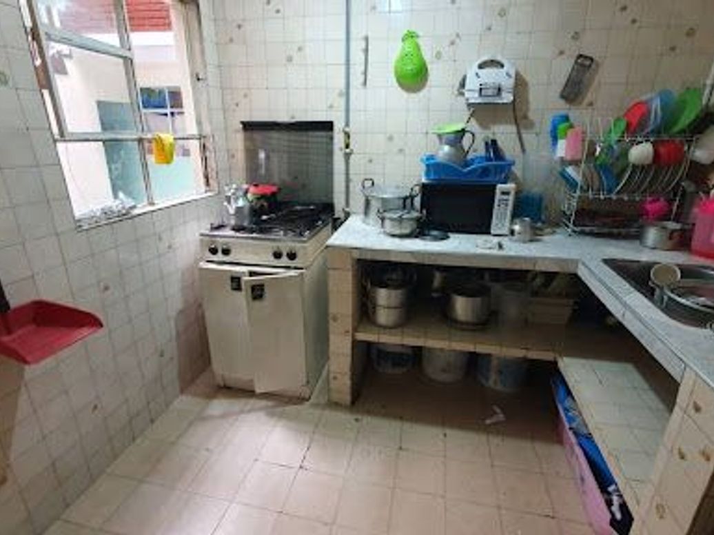 Casa de 8 alcobas en venta en Granada Sur, Bogotá, 330 m² · foto 5 de 20
