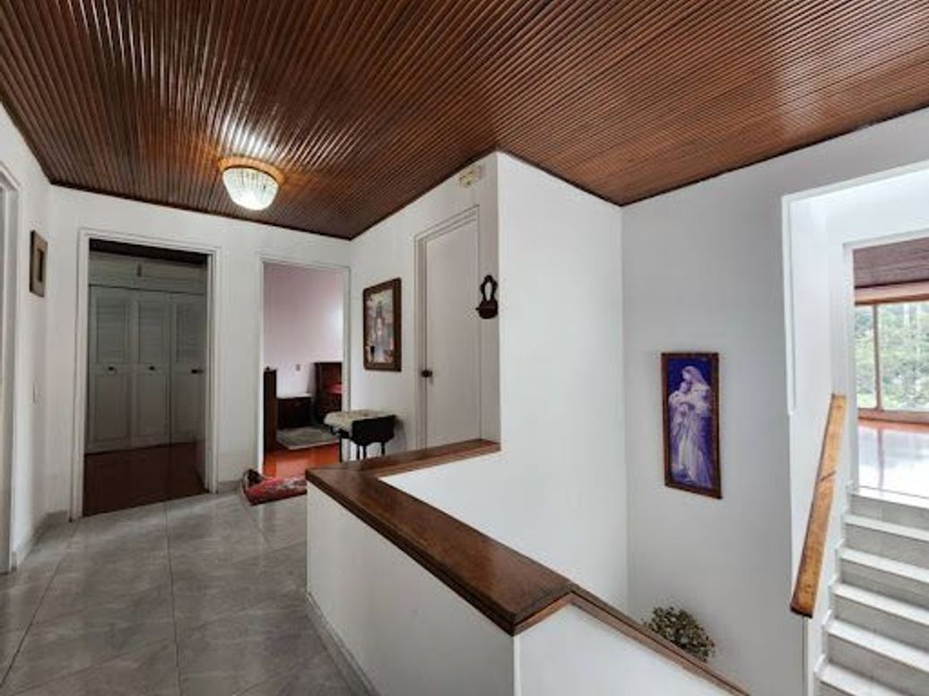 Casa de 4 alcobas en venta en Niza, Bogotá, 210 m² · foto 14 de 20