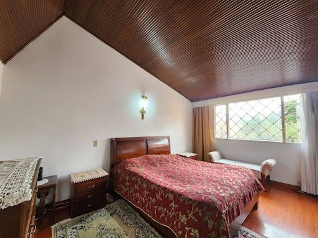 Casa de 4 alcobas en venta en Niza, Bogotá, 210 m² · foto 15 de 20