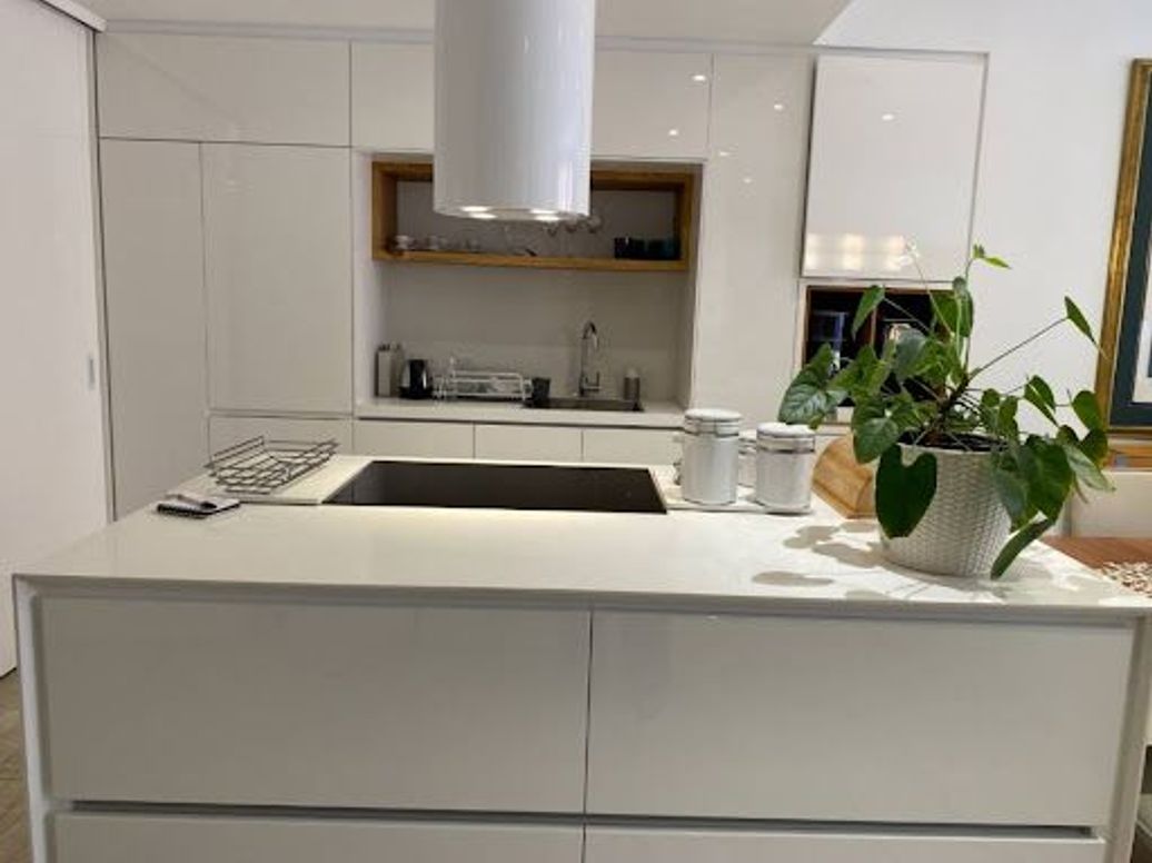 Apartamento de 2 alcobas en venta en Los Rosales, Bogotá, 146 m² · foto 5 de 15