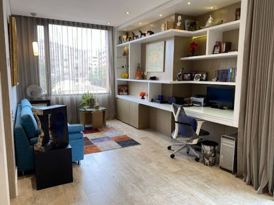 Apartamento de 2 alcobas en venta en Los Rosales, Bogotá, 146 m² · foto 7 de 15