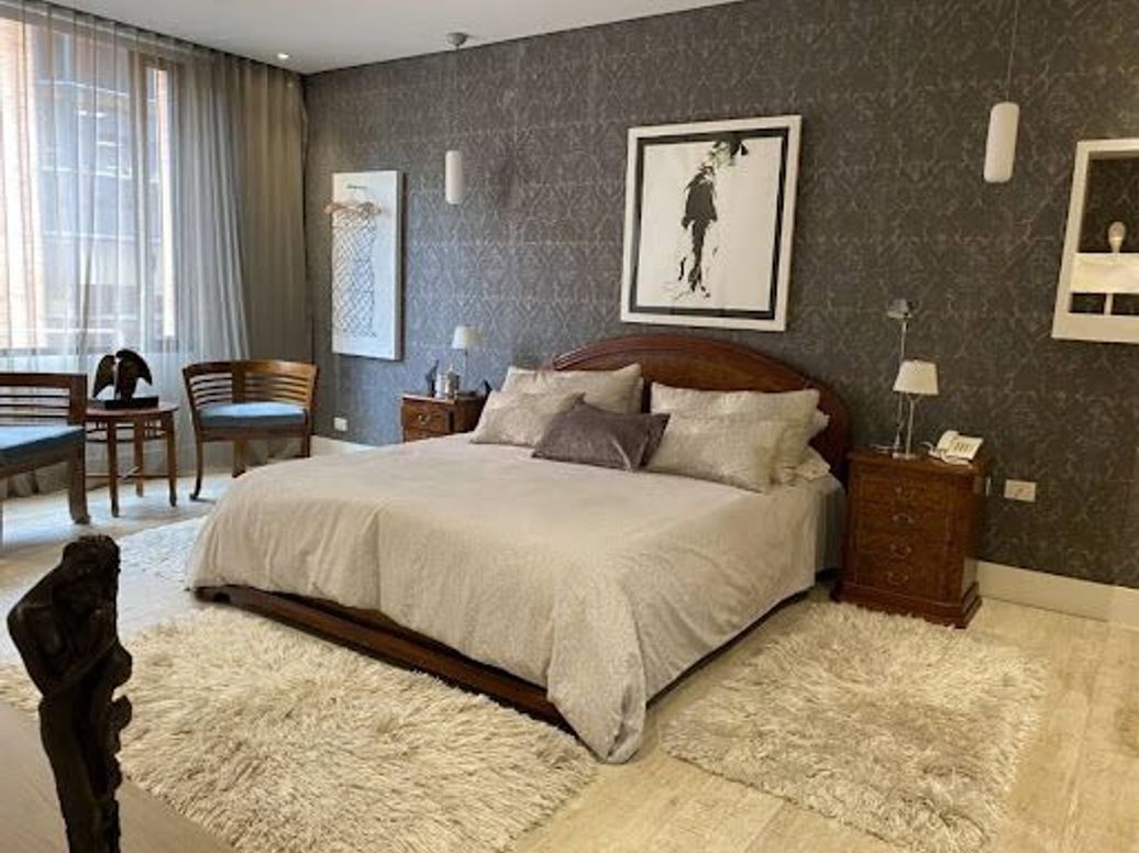 Apartamento de 2 alcobas en venta en Los Rosales, Bogotá, 146 m² · foto 8 de 15