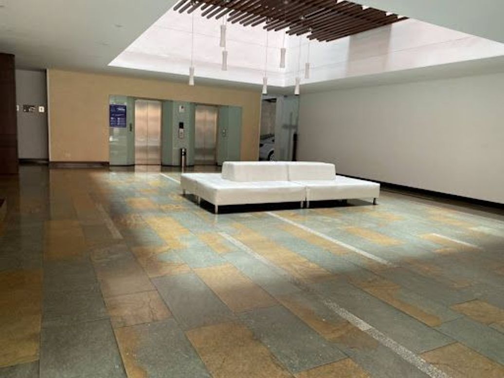 Apartamento de 2 alcobas en venta en Los Rosales, Bogotá, 146 m² · foto 13 de 15