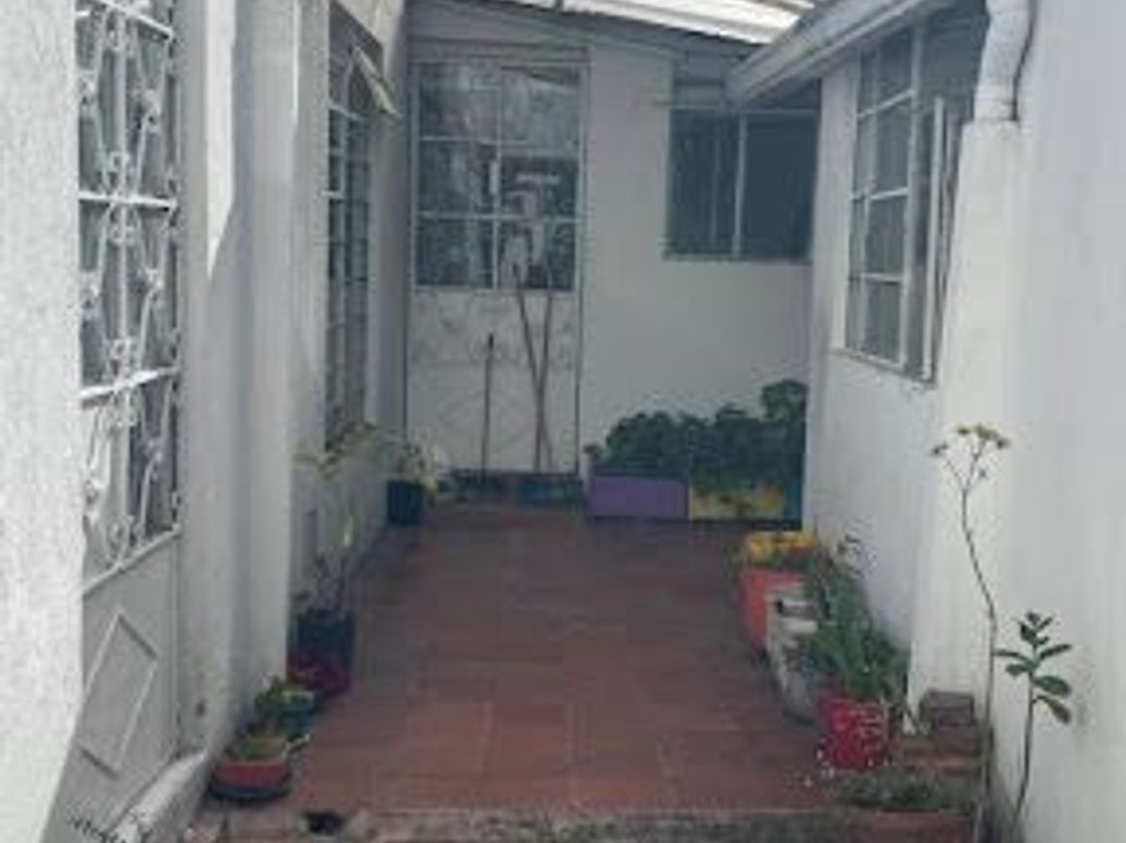 Casa de 6 alcobas en venta en Restrepo, Bogotá, 368 m² · foto 18 de 20
