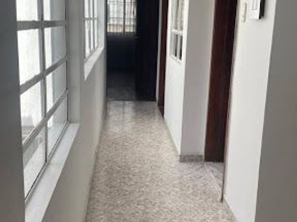 Casa de 6 alcobas en venta en Restrepo, Bogotá, 368 m² · foto 9 de 20