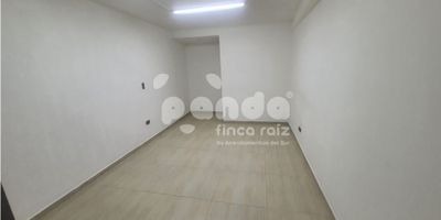 Local disponible para alquiler en Envigado, cuenta con espacio ideal para oficinas o prestación de servicios. Código de inmobiliaria No. 7656475
