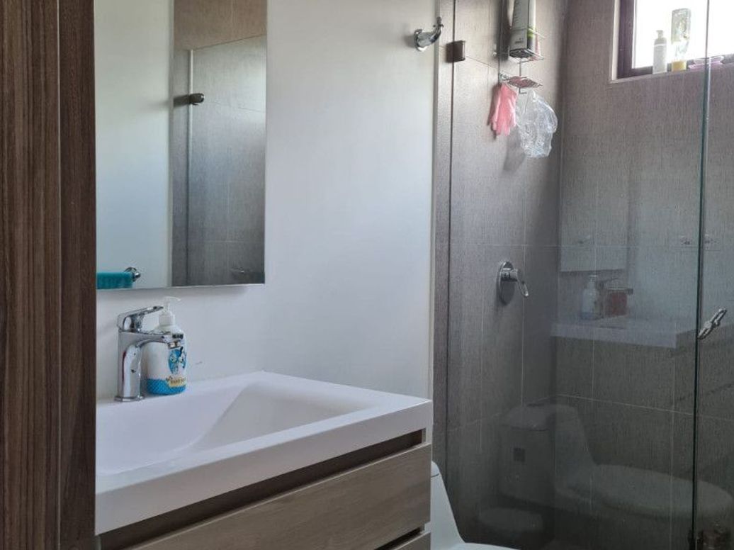 Apartamento de 3 alcobas en venta en San Luis, Bogotá, 78 m² · foto 8 de 16