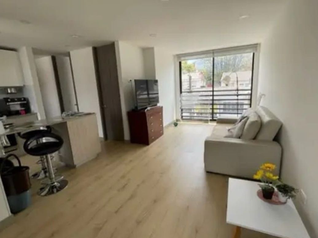 Apartamento de 3 alcobas en venta en San Luis, Bogotá, 78 m² · foto 2 de 16
