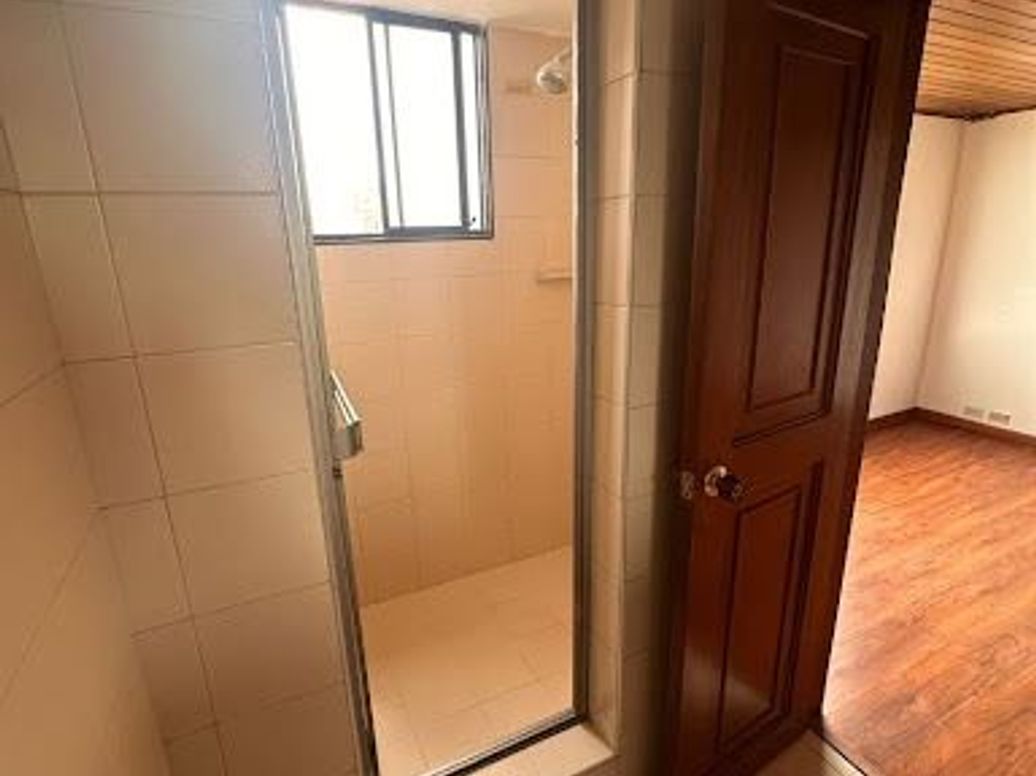 Apartamento de 3 alcobas en venta en Pontevedra, Bogotá, 103 m² · foto 14 de 20