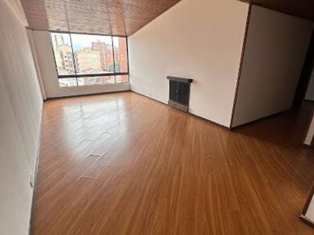 Apartamento de 3 alcobas en venta en Pontevedra, Bogotá, 103 m² · foto 2 de 20