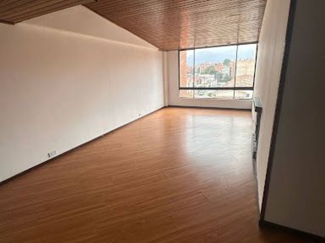 Apartamento de 3 alcobas en venta en Pontevedra, Bogotá, 103 m² · foto 3 de 20