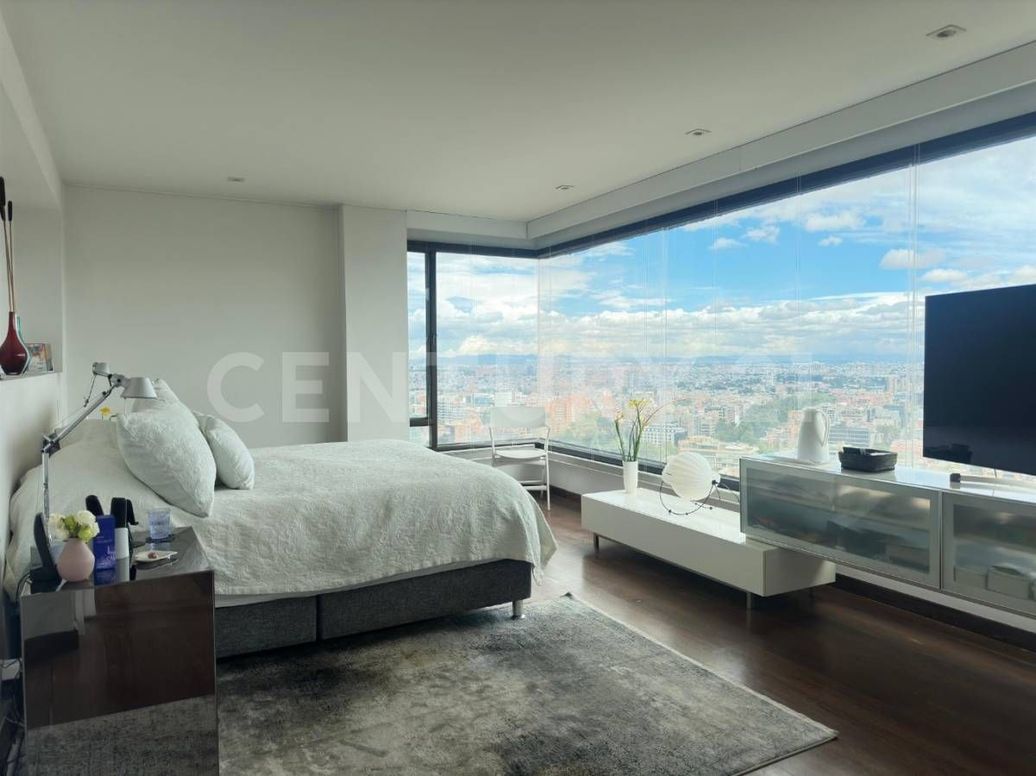 Apartamento de 2 alcobas en venta en Chicó Alto, Bogotá, 292 m² · foto 11 de 17