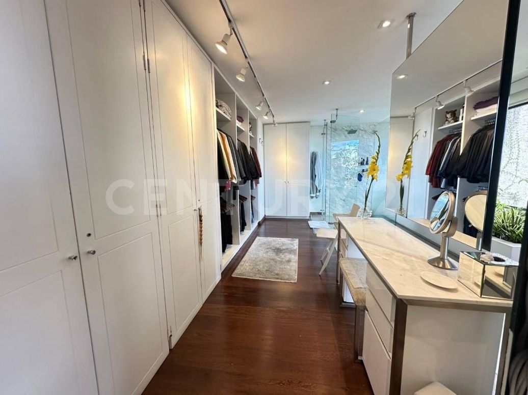 Apartamento de 2 alcobas en venta en Chicó Alto, Bogotá, 292 m² · foto 13 de 17