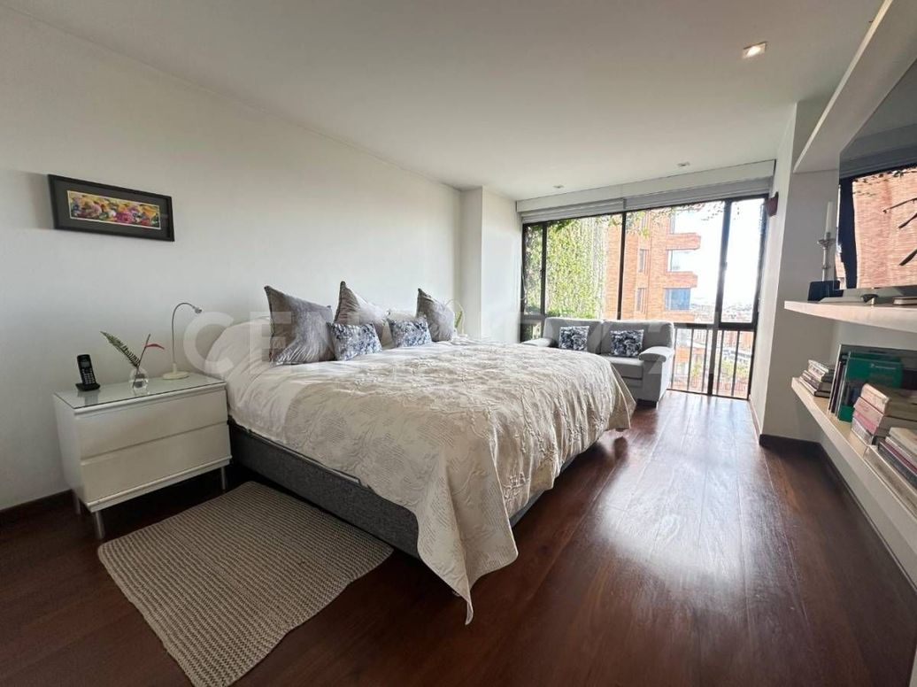 Apartamento de 2 alcobas en venta en Chicó Alto, Bogotá, 292 m² · foto 16 de 17