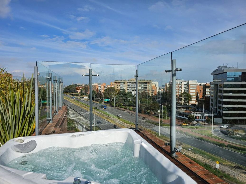 Apartamento de 5 alcobas en venta en Chico Norte Et. Iii, Bogotá, 659 m² · foto 5 de 20
