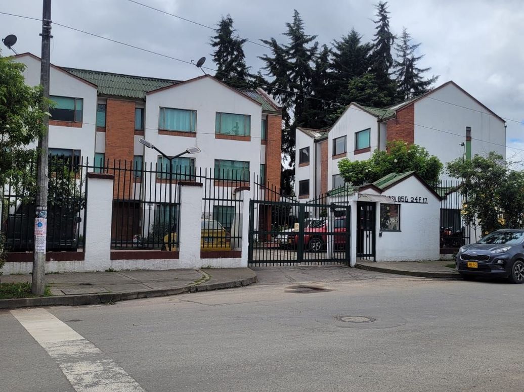 Casa de 3 alcobas en venta en Urb Villa Del Pinar Manzana 7, Bogotá, 116 m² · foto 19 de 19