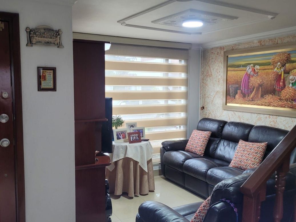Casa de 3 alcobas en venta en Urb Villa Del Pinar Manzana 7, Bogotá, 116 m² · foto 16 de 19