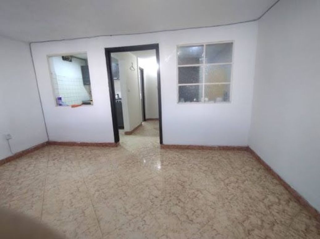 Casa de 12 alcobas en venta en Fontibón, Bogotá, 356 m² · foto 2 de 20
