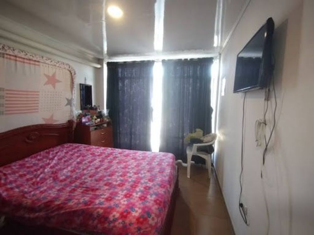 Casa de 12 alcobas en venta en Fontibón, Bogotá, 356 m² · foto 14 de 20