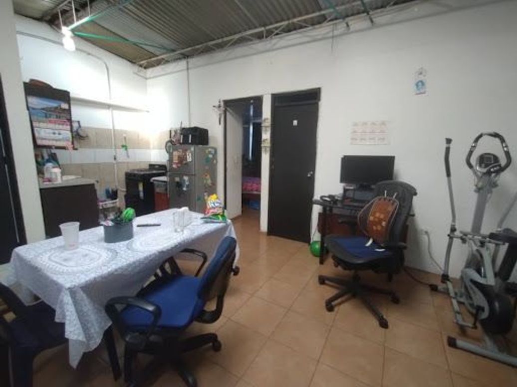 Casa de 12 alcobas en venta en Fontibón, Bogotá, 356 m² · foto 12 de 20