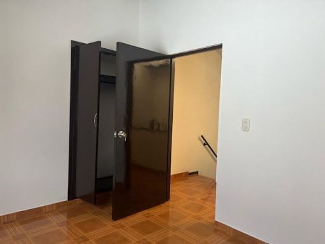 Casa de 3 alcobas en venta en Boyacá Real, Bogotá, 186 m² · foto 11 de 16